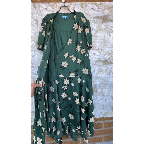 Draper James Naomi Wrap Dress in Shimmer Magnolia size 14 - Picture 9 of 12